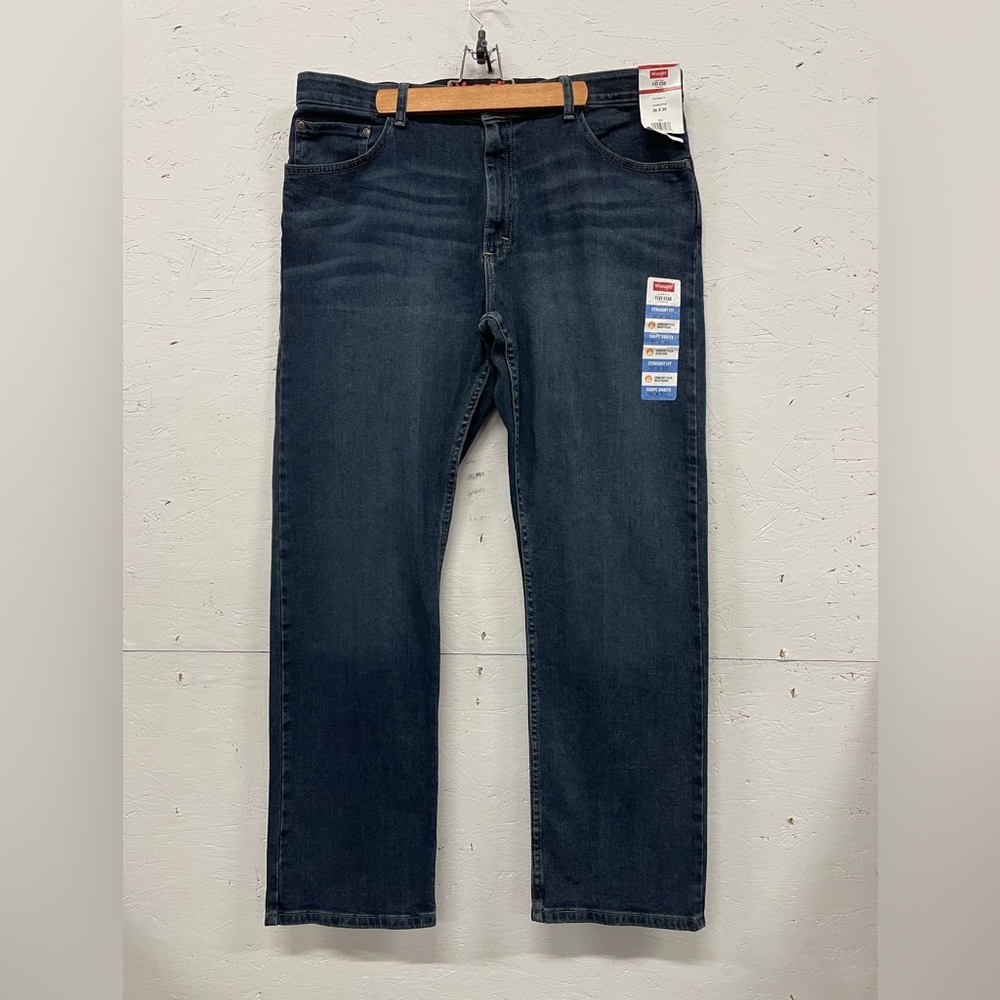NWT Wrangler Performance Series Straight Fit Jeans, Size 36X30